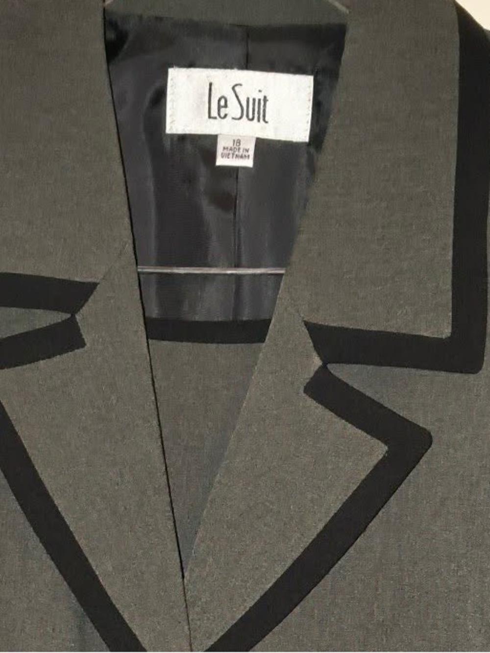 Le Suit Gray Blazer with Black Trim Accents